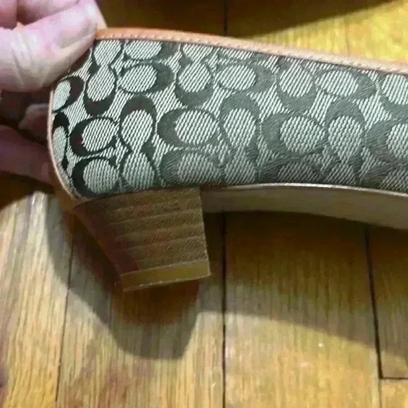 Coach Kathryn C Logo Ballet Kitten Heal Women’s Shoes Size 7.5 - Picture 11 of 14